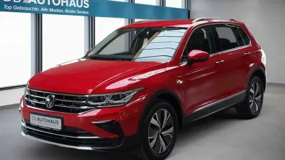 Gebraucht VW Tiguan Elegance 245 PS (180 kW) 2023 Rot SUV