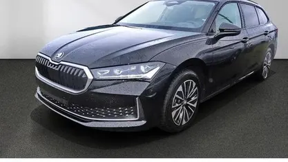 Gebraucht Skoda Superb Selection 150 PS (110 kW) 2025 Onyxschwarz Kombi