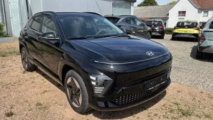 Neu Hyundai Kona Techniq 150 kW (204 PS) 2026 Abyss black SUV