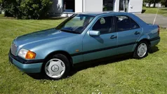 Grün Gebraucht 1995 Mercedes C180 Limousine | 7.999 €