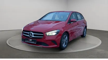 Jupiterrot Gebraucht 2020 Mercedes B220 Style Van / Kleinbus | 25.890 € (Guter Preis)