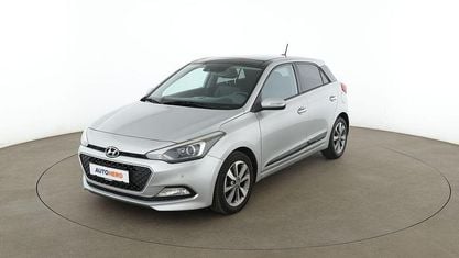 Brugt Hyundai i20 Style 75 HK (55 kW) 2015 Grå Sedan