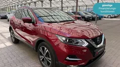 Rot Gebraucht 2021 Nissan Qashqai Zama SUV | 20.990 € (Fairer Preis)