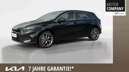 Neu Kia Ceed Spirit 140 PS (102 kW) 2025 1k black pearl m Kleinwagen
