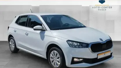 Gebraucht Skoda Fabia Essence 80 PS (58 kW) 2025 Weiß Kleinwagen