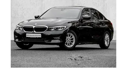 Schwarz Gebraucht 2022 BMW 318 Sport Line Limousine | 23.200 € (Guter Preis)