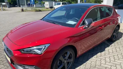 Gebraucht Seat Leon FR 150 PS (110 kW) 2020 "desire" rot Limousine