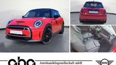 Rot Gebraucht 2022 Mini Cooper SE Classic Kleinwagen | 18.990 € (Fairer Preis)