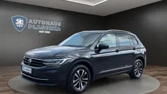 Uranograu Gebraucht 2021 VW Tiguan United SUV | 23.450 € (Fairer Preis)