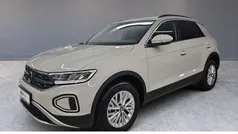 Gebraucht 2023 VW T-Roc Life SUV | 25.490 € (Fairer Preis)