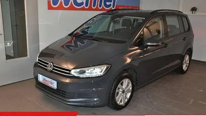 Gebraucht VW Touran Comfortline 122 PS (89 kW) 2021 Grau Van / Kleinbus