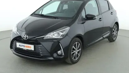 Gebraucht Toyota Yaris Club 112 PS (82 kW) 2019 Schwarz Limousine