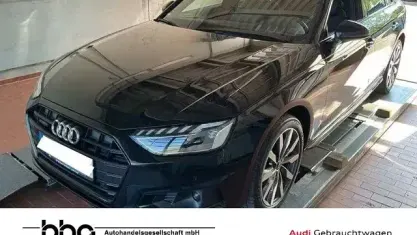 Używany Audi A4 Advanced Plus 204 KM (150 kW) 2022 Czarny Sedan/Limuzyna