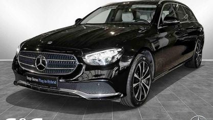 Gebraucht Mercedes E300 Avantgarde 194 PS (142 kW) 2022 Metalliclack obsidianschwarz Kombi