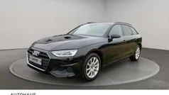 Mythosschwarz metallic Gebraucht 2022 Audi A4 Design Kombi | 27.130 € (Guter Preis)