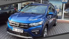 Blau schwarz Gebraucht 2023 Dacia Sandero Stepway Kleinwagen | 16.990 € (Fairer Preis)