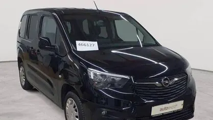 Gebraucht Opel Combo Life Elegance 131 PS (96 kW) 2023 Karbon schwarz metallic Van / Kleinbus