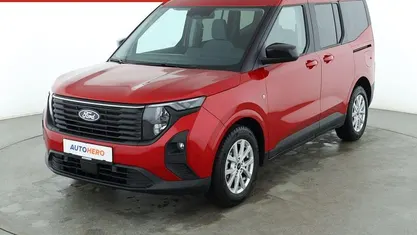 Gebraucht Ford Tourneo Courier Titanium 125 PS (91 kW) 2025 Rot Van / Kleinbus