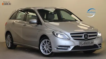 Gebraucht Mercedes B200 156 PS (114 kW) 2012 Van / Kleinbus