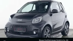 Bodypanels in black Gebraucht 2024 Smart ForTwo Electric Drive Exclusive Cabrio | 17.900 € (Fairer Preis)
