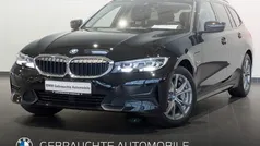 Schwarz Gebraucht 2021 BMW 330e Sport Line Kombi | 24.390 € (Fairer Preis)
