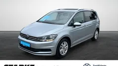 Oyster silver metallic Gebraucht 2024 VW Touran Comfortline Van / Kleinbus | 33.250 € (Fairer Preis)