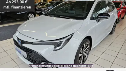 Gebraucht Toyota Corolla 140 PS (102 kW) 2025 Grau Kombi