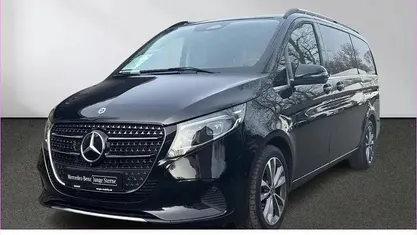 Gebraucht Mercedes V250 Avantgarde 190 PS (139 kW) 2024 Schwarz Van / Kleinbus