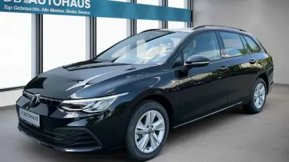 Gebraucht VW Golf VIII Life 116 PS (85 kW) 2024 Schwarz Kombi