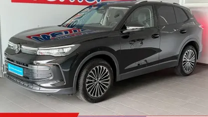 Gebraucht VW Tiguan Goal 150 PS (110 kW) 2025 Schwarz SUV