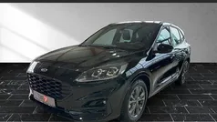 Obsidianschwarz Gebraucht 2023 Ford Kuga ST-Line SUV | 27.880 € (Fairer Preis)