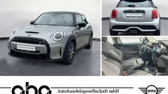 Silber Gebraucht 2024 Mini Cooper S Classic Kleinwagen | 30.960 € (Fairer Preis)