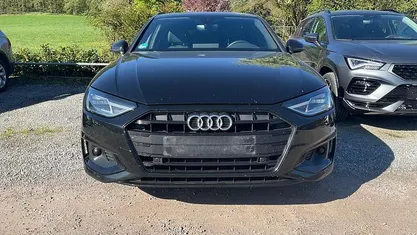 Begagnad Audi A4 Advanced 163 HK (119 kW) 2020 Svart Kombi