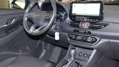 Dark knight / mic Gebraucht 2024 Hyundai i30 Trend Kombi | 20.970 € (Fairer Preis)