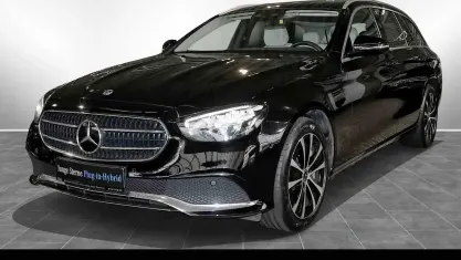 Gebraucht Mercedes E300 Avantgarde 306 PS (225 kW) 2022 Metalliclack obsidianschwarz Kombi