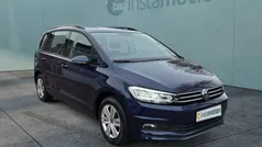 Blau Gebraucht 2022 VW Touran Van / Kleinbus | 31.094 € (Fairer Preis)
