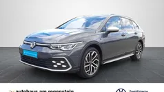 Grau Gebraucht 2022 VW Golf Alltrack Kombi | 32.640 € (Fairer Preis)