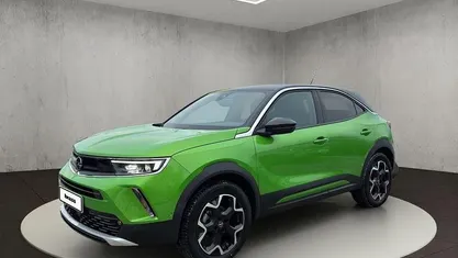 Matcha green/ikone gruen Gebraucht 2022 Opel Mokka Ultimate SUV | 19.480 € (Fairer Preis)