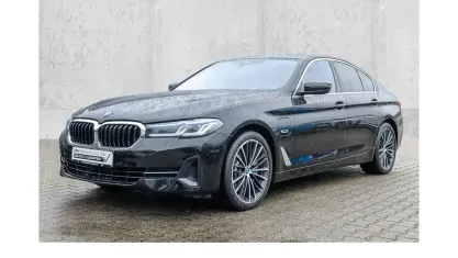 Gebraucht BMW 530e Sport Line 292 PS (214 kW) 2023 Schwarz Limousine