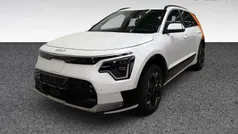 Weiß Gebraucht 2024 Kia e-Niro Inspiration SUV | 33.230 € (Fairer Preis)