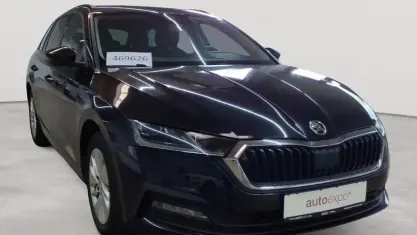 Gebraucht Skoda Octavia Ambition 150 PS (110 kW) 2023 Blackmagic perleffekt Kombi
