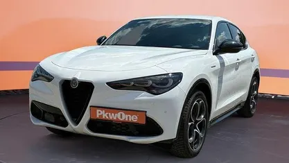 Grün Gebraucht 2024 Alfa Romeo Stelvio Veloce SUV | 38.620 € (Fairer Preis)