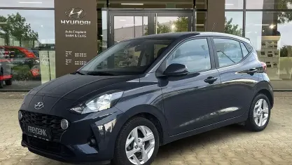 Gebraucht Hyundai i10 Trend 84 PS (61 kW) 2023 Aurora grey Kleinwagen