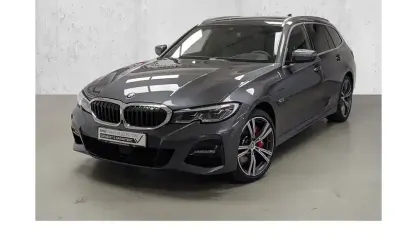 Gebraucht BMW 330e M Sport 252 PS (185 kW) 2022 Grau Kombi
