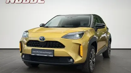Gebraucht Toyota Yaris Cross Elegant 116 PS (85 kW) 2022 Gelb SUV