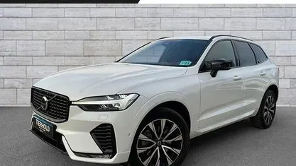 Crystal white Gebraucht 2024 Volvo XC60 Plus SUV | 48.900 € (Fairer Preis)