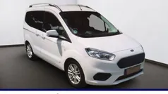 Gebraucht 2019 Ford Tourneo Courier Titanium Van / Kleinbus | 14.890 € (Fairer Preis)