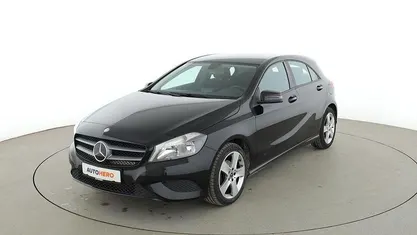 Gebraucht Mercedes A180 122 PS (89 kW) 2015 Schwarz Limousine