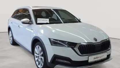 Gebraucht Skoda Octavia 200 PS (147 kW) 2022 Moonweiß perleffekt Kombi