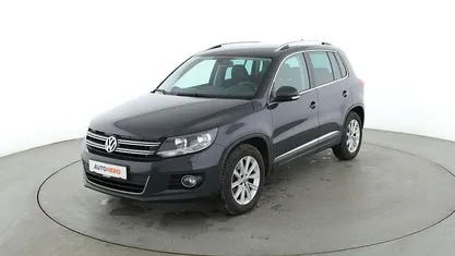 Grau Gebraucht 2015 VW Tiguan Sportline SUV | 13.060 € (Fairer Preis)